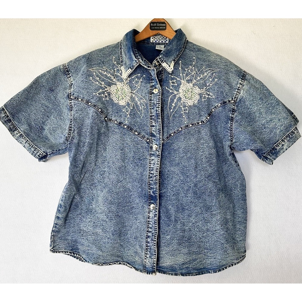 VTG Pretty Bleu Denim Shirt Top Pearls Women's L 90s Acid Wash Retro